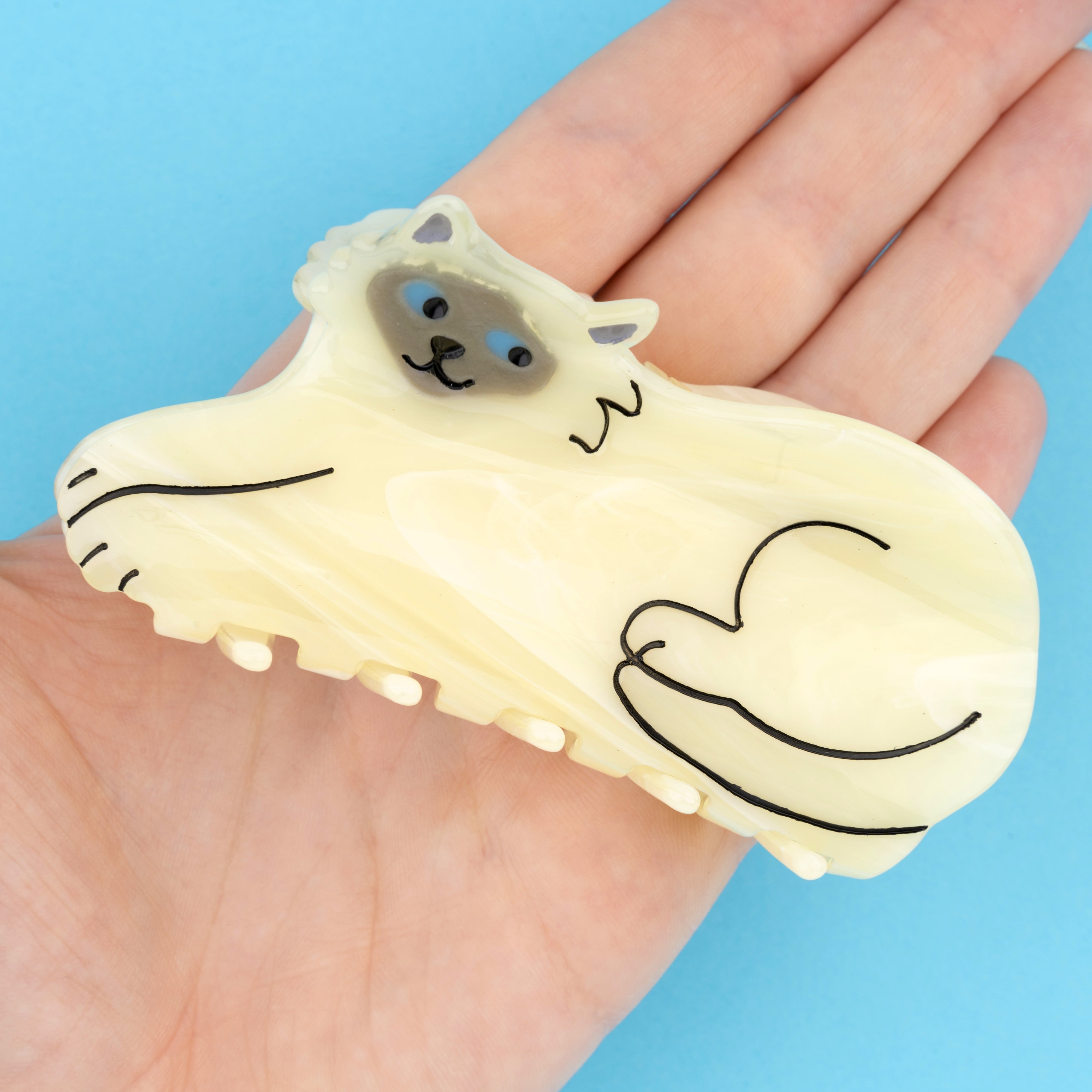 Hair Claw (Siamese Cat)