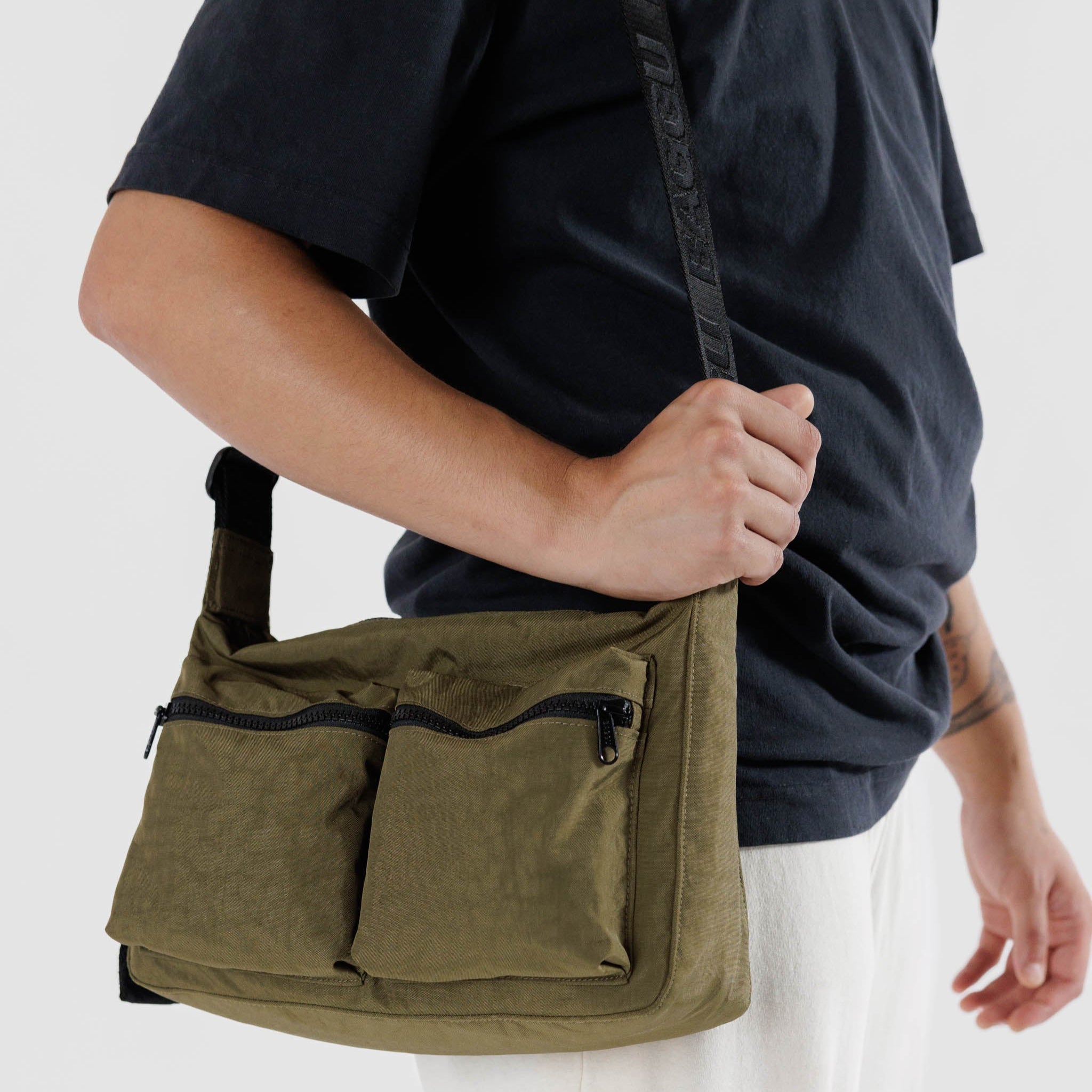 BAGGU Medium Cargo Crossbody - Seaweed