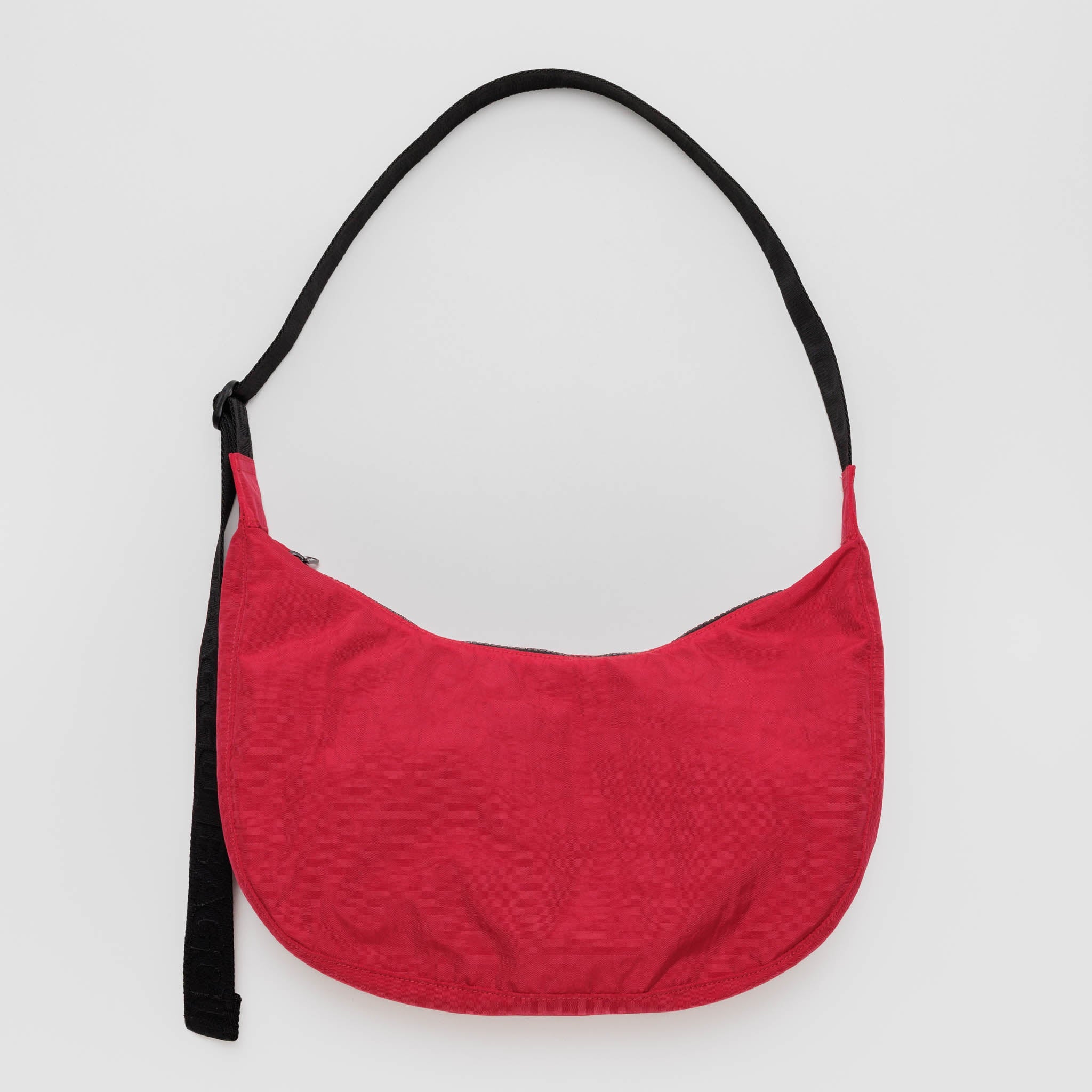 BAGGU Medium Crescent Nylon Bag (Candy Apple)