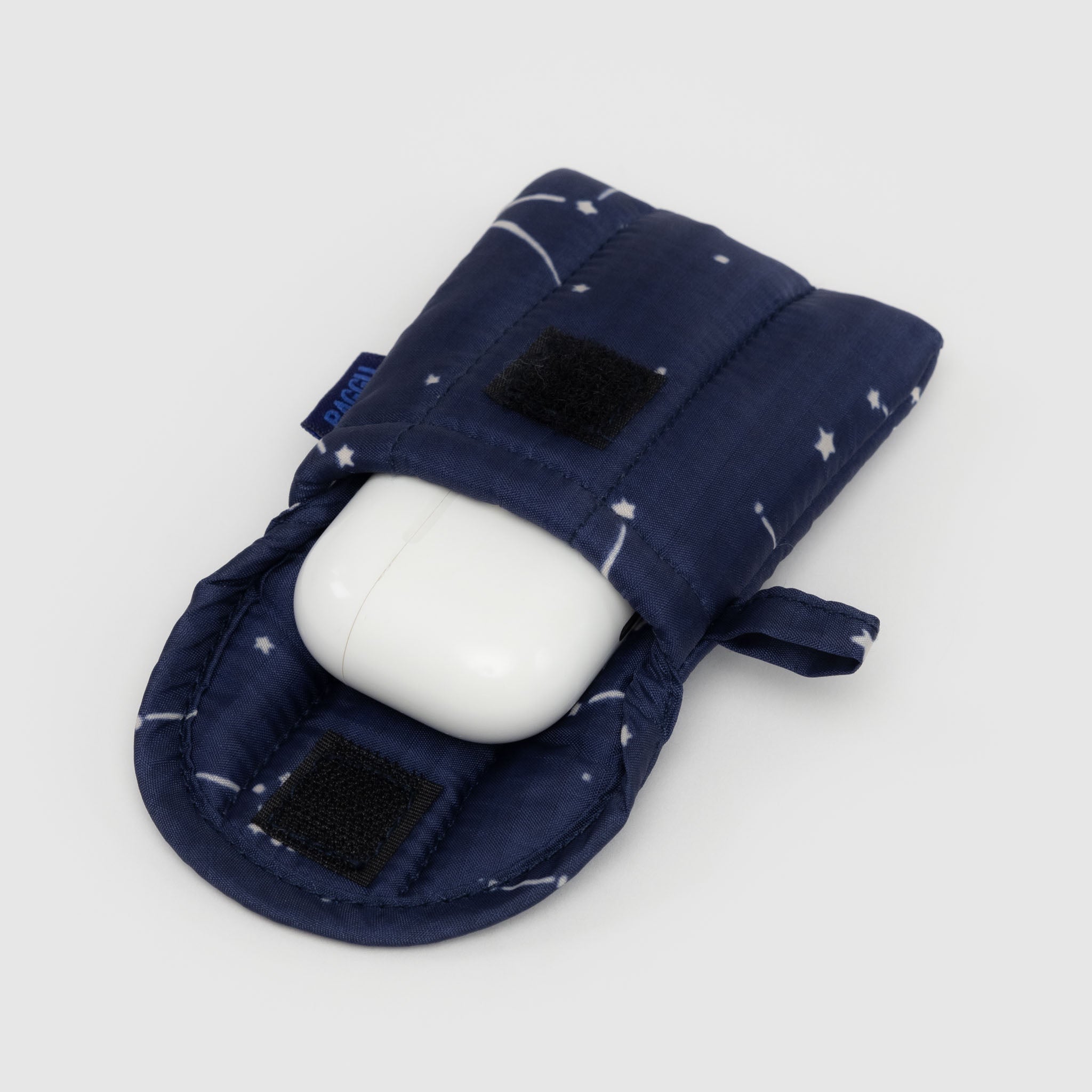 BAGGU Puffy Earbuds Case (Condtellation Midnight)