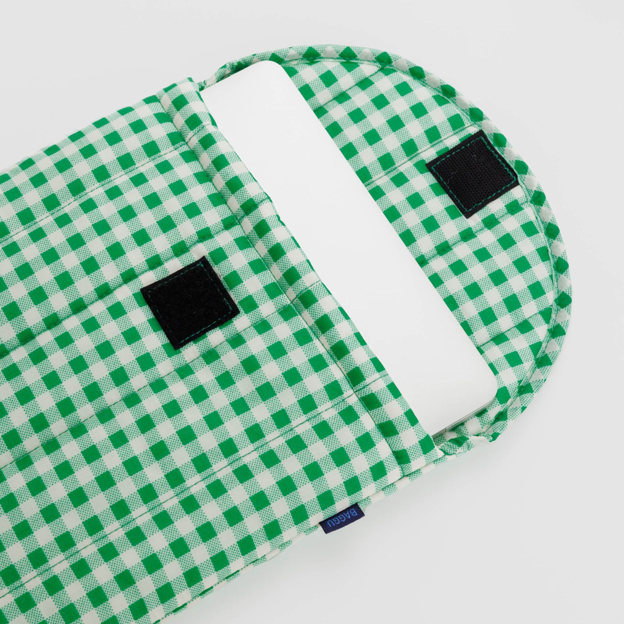 BAGGU Puffy Laptop Sleeve 13" / 16"  (Green Gingham)