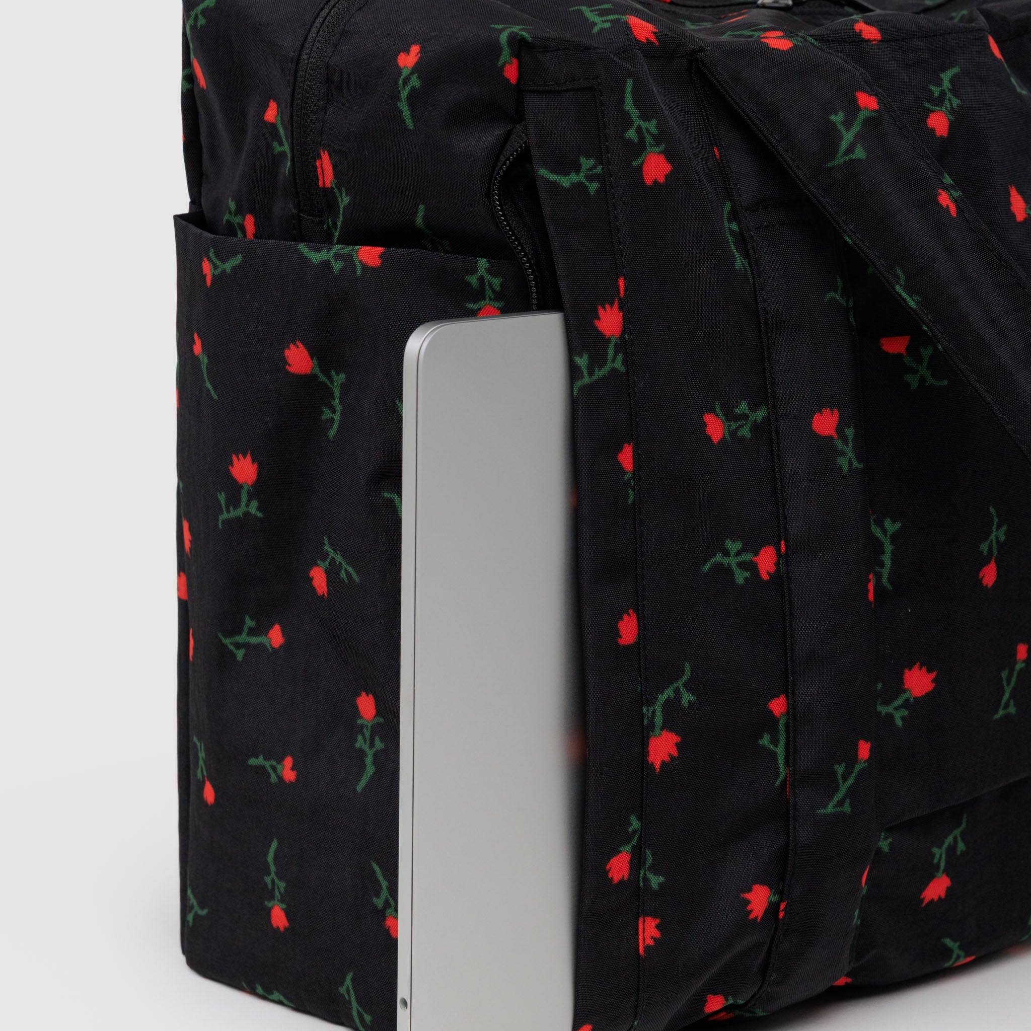 BAGGU Small Cloud Carry-On (Painted Wildflower)