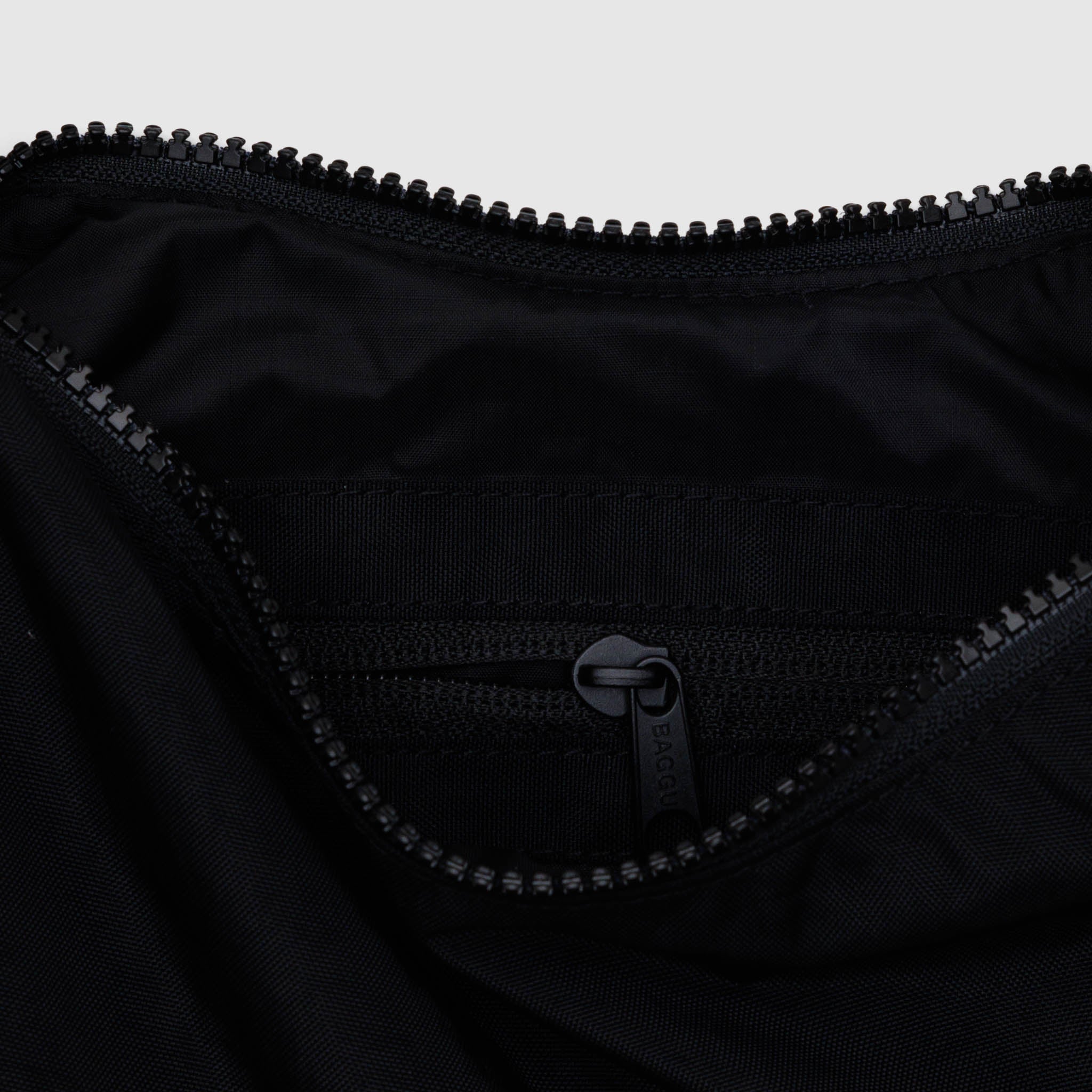 BAGGU Small Nylon Crescent Bag - Black (Extended strap)