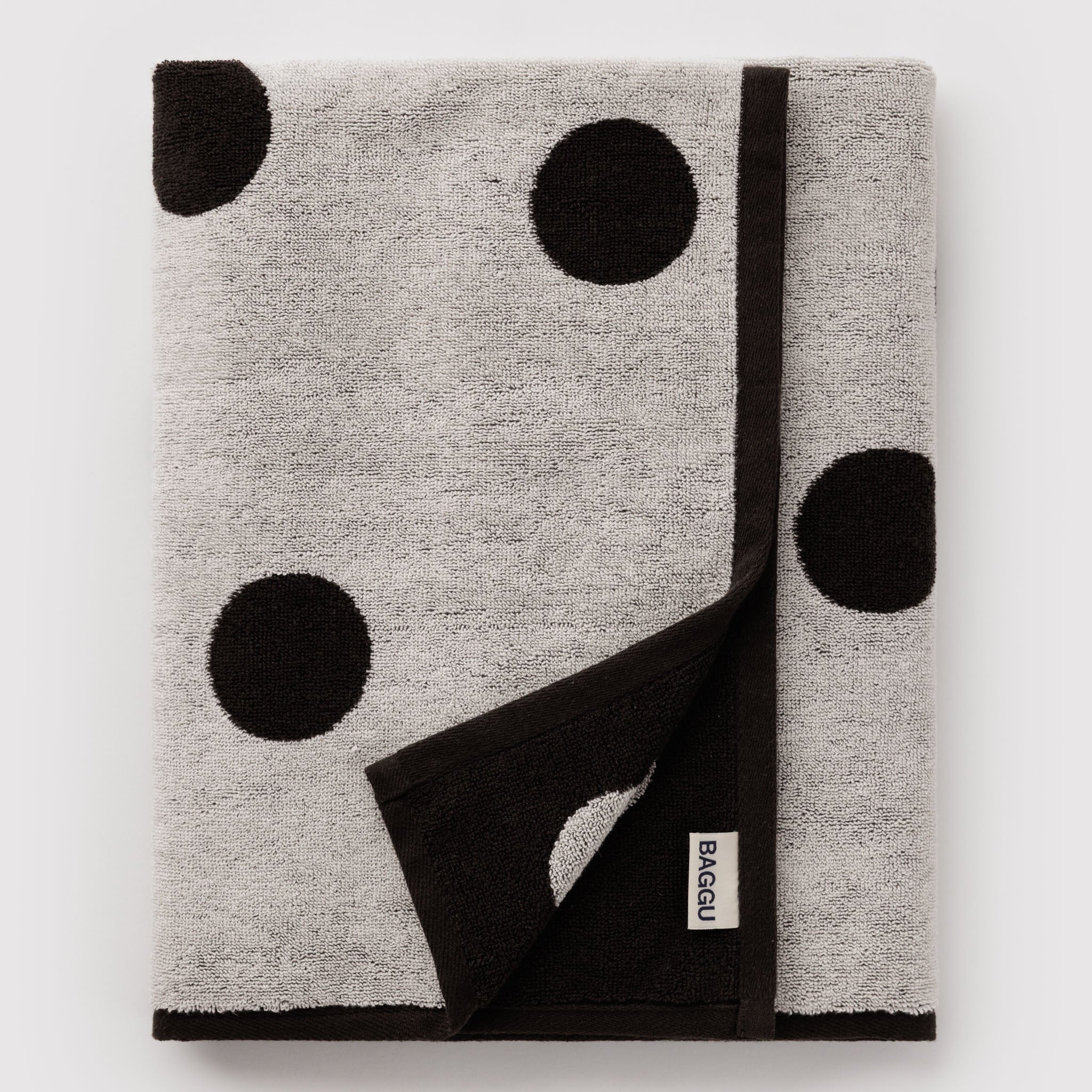 BAGGU Bath Towel (Cream and Black Polka Dot)