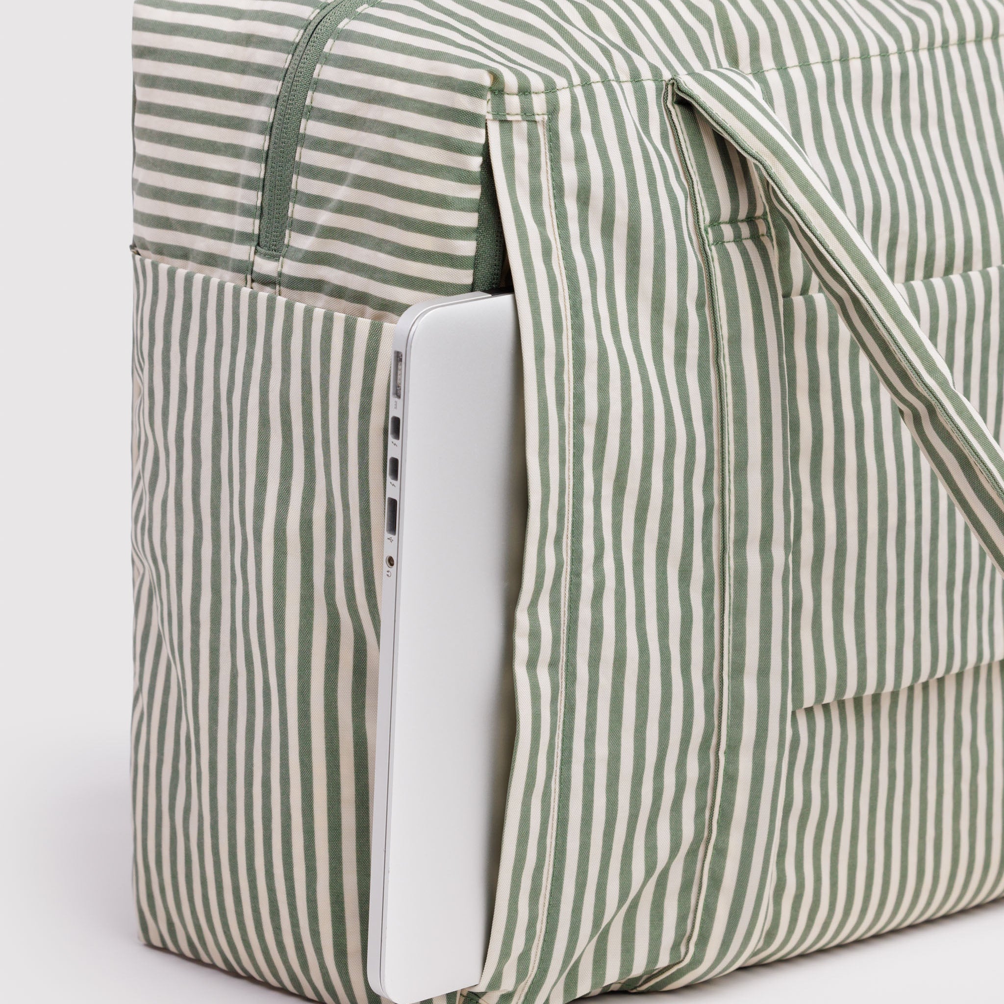 BAGGU Small Cloud Carry-On (Sage Stripe)