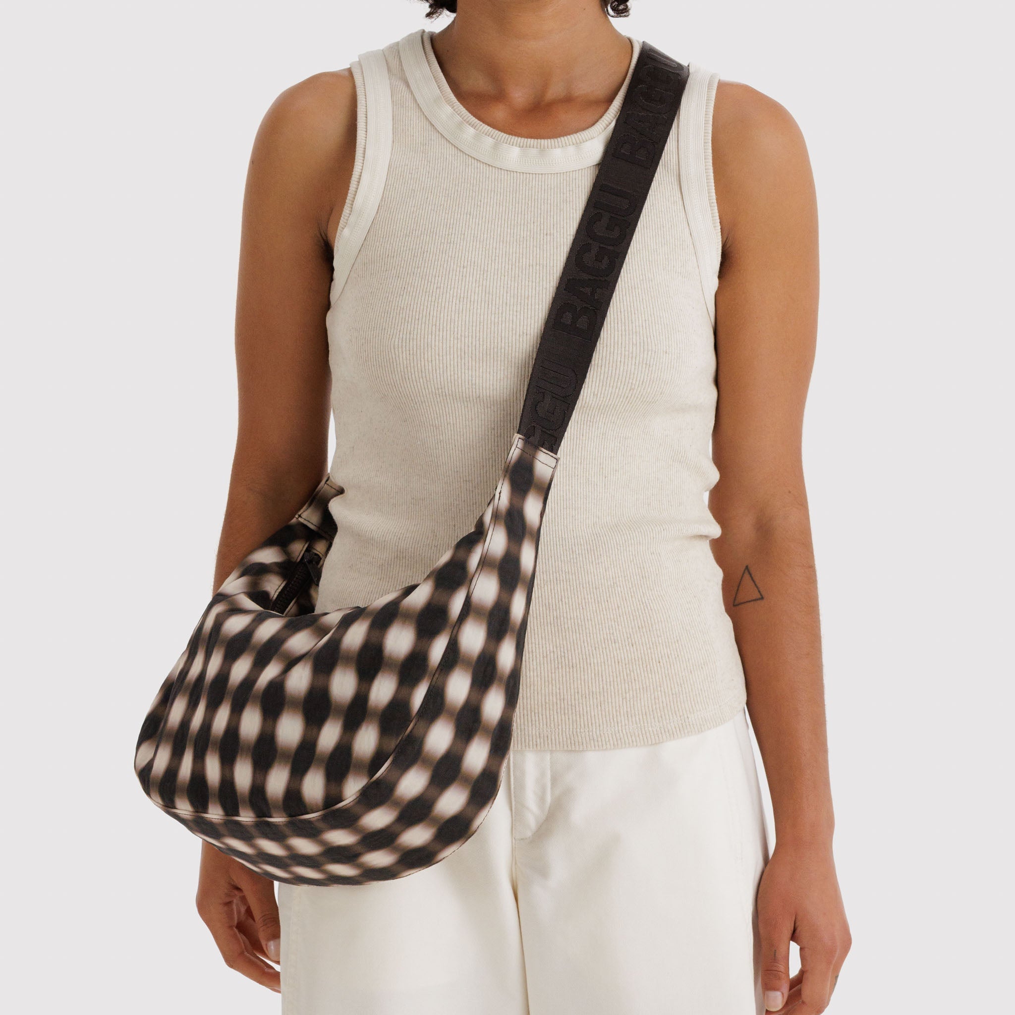 Medium_Nylon_Crescent_Bag_Heavyweight_Blurred_Gingham_Brown_02.jpg