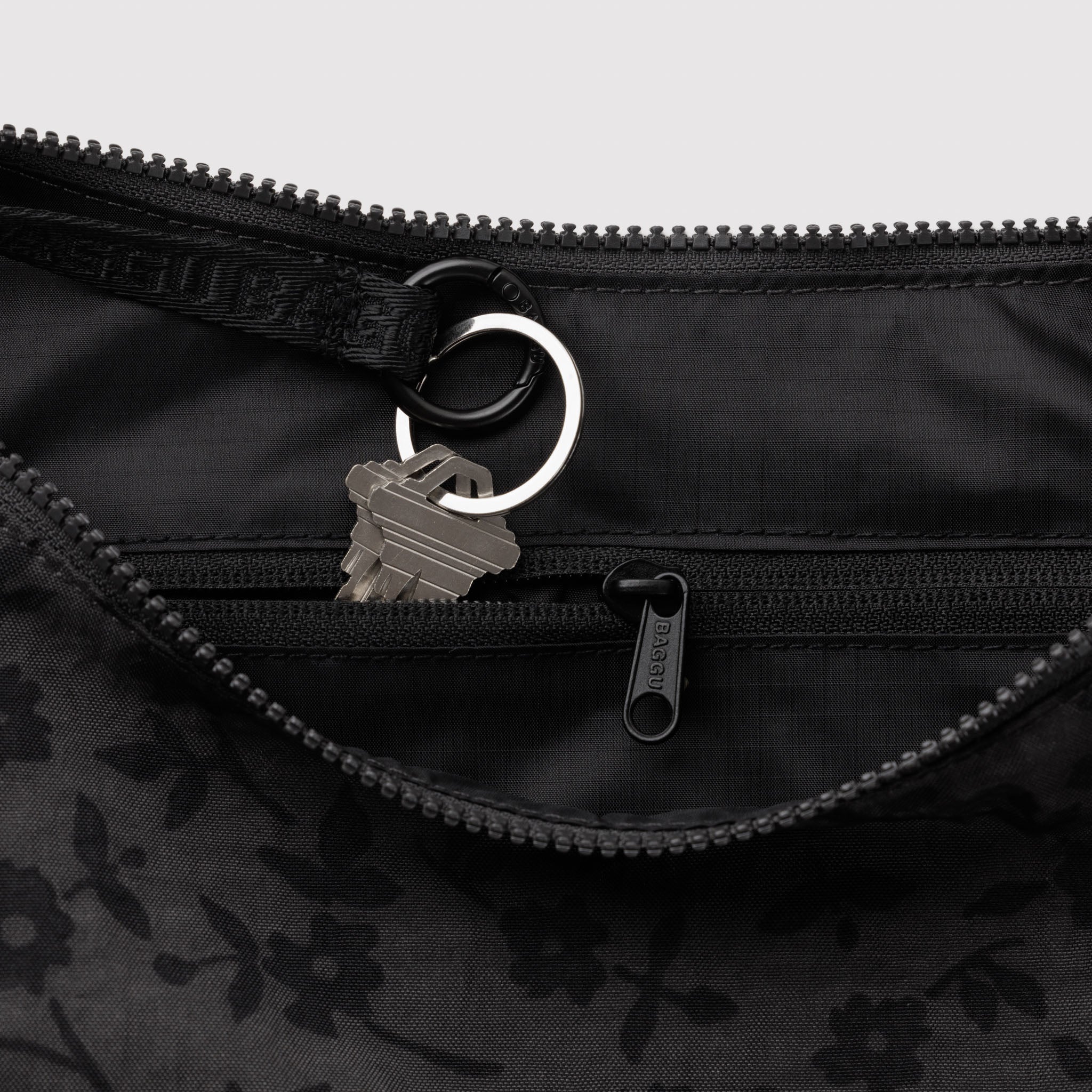 Medium_Nylon_Crescent_Bag_Heavyweight_Charcoal_Ditsy_Floral_03.jpg