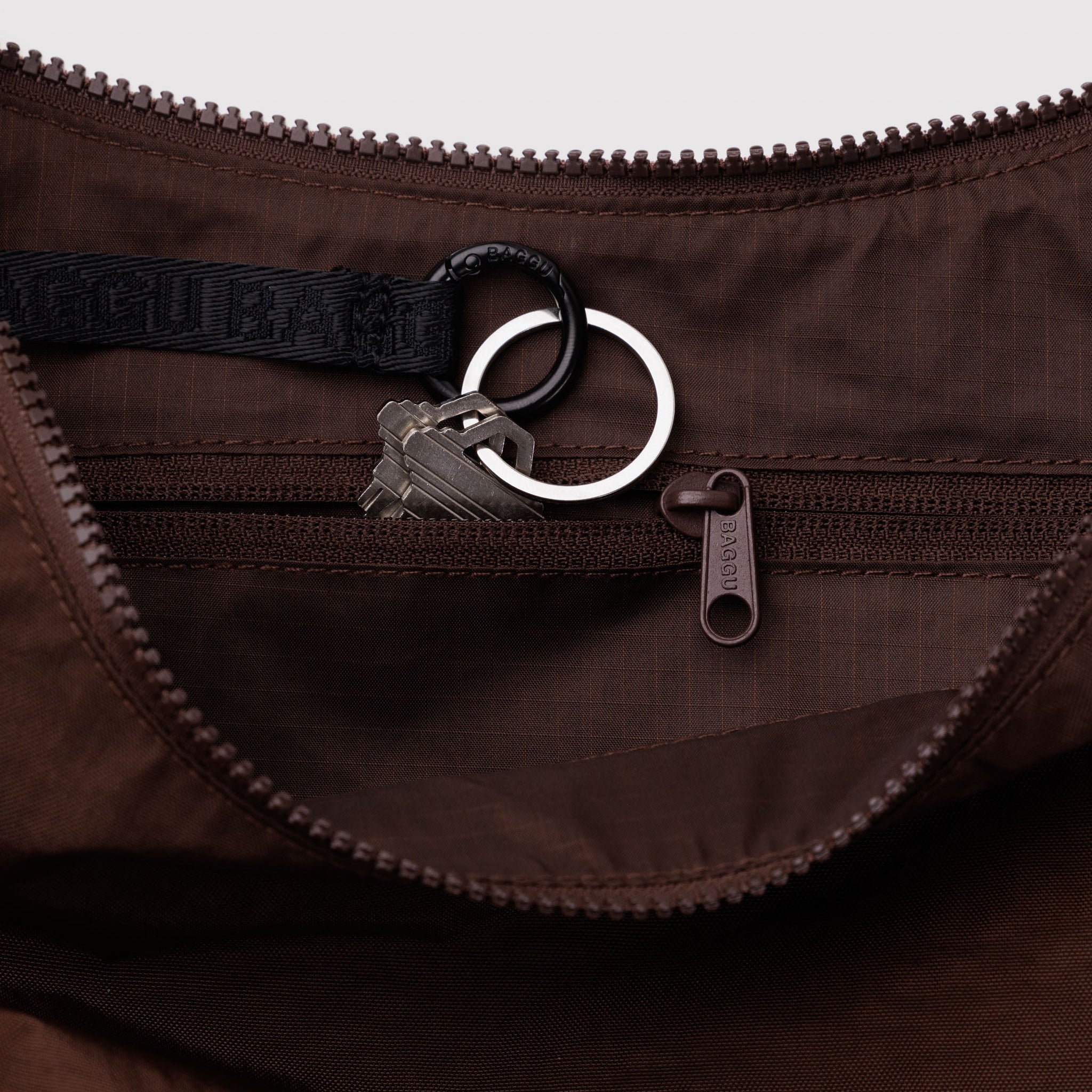 BAGGU Medium Crescent Bag (Coffee)