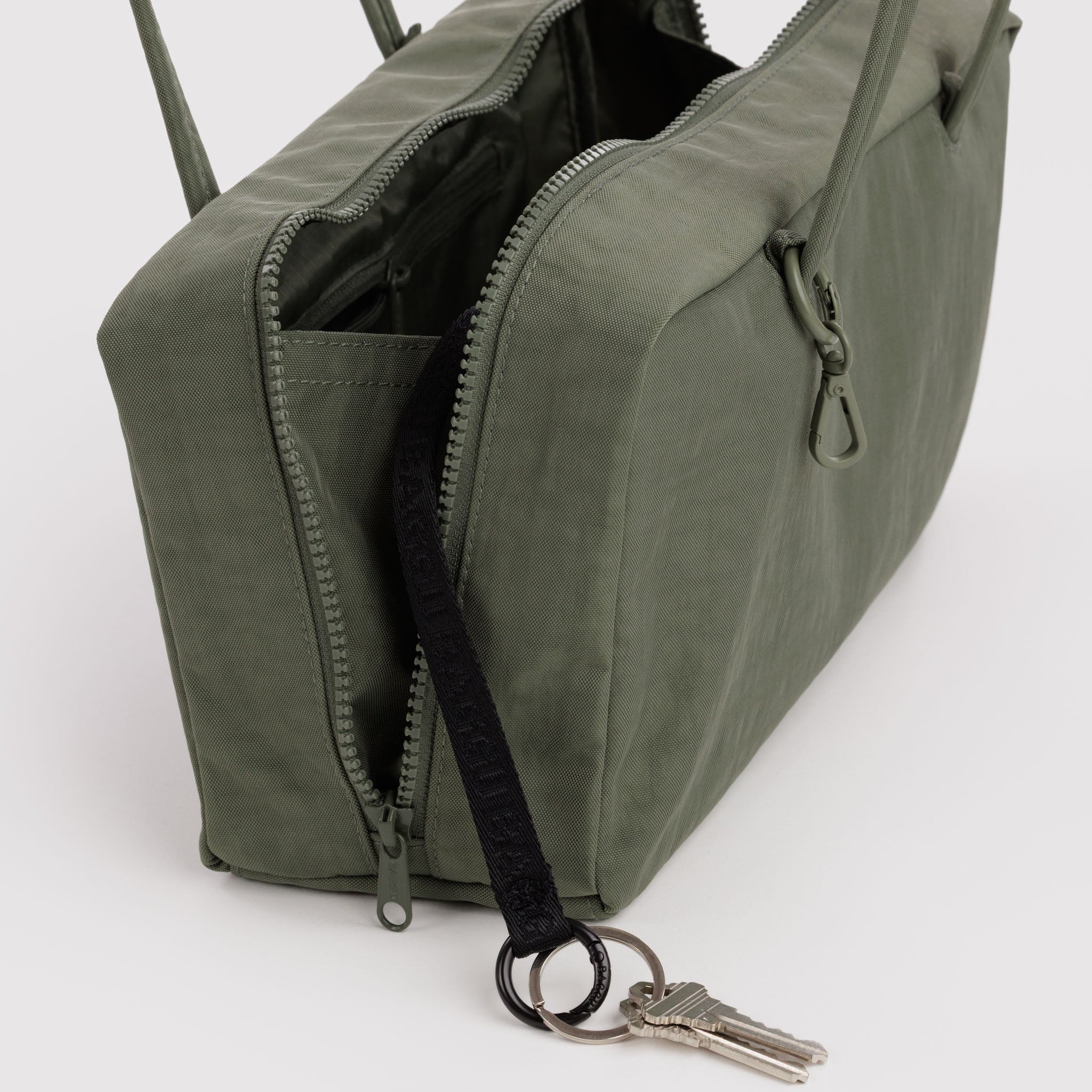 BAGGU Nylon Bowler Bag (Caper)