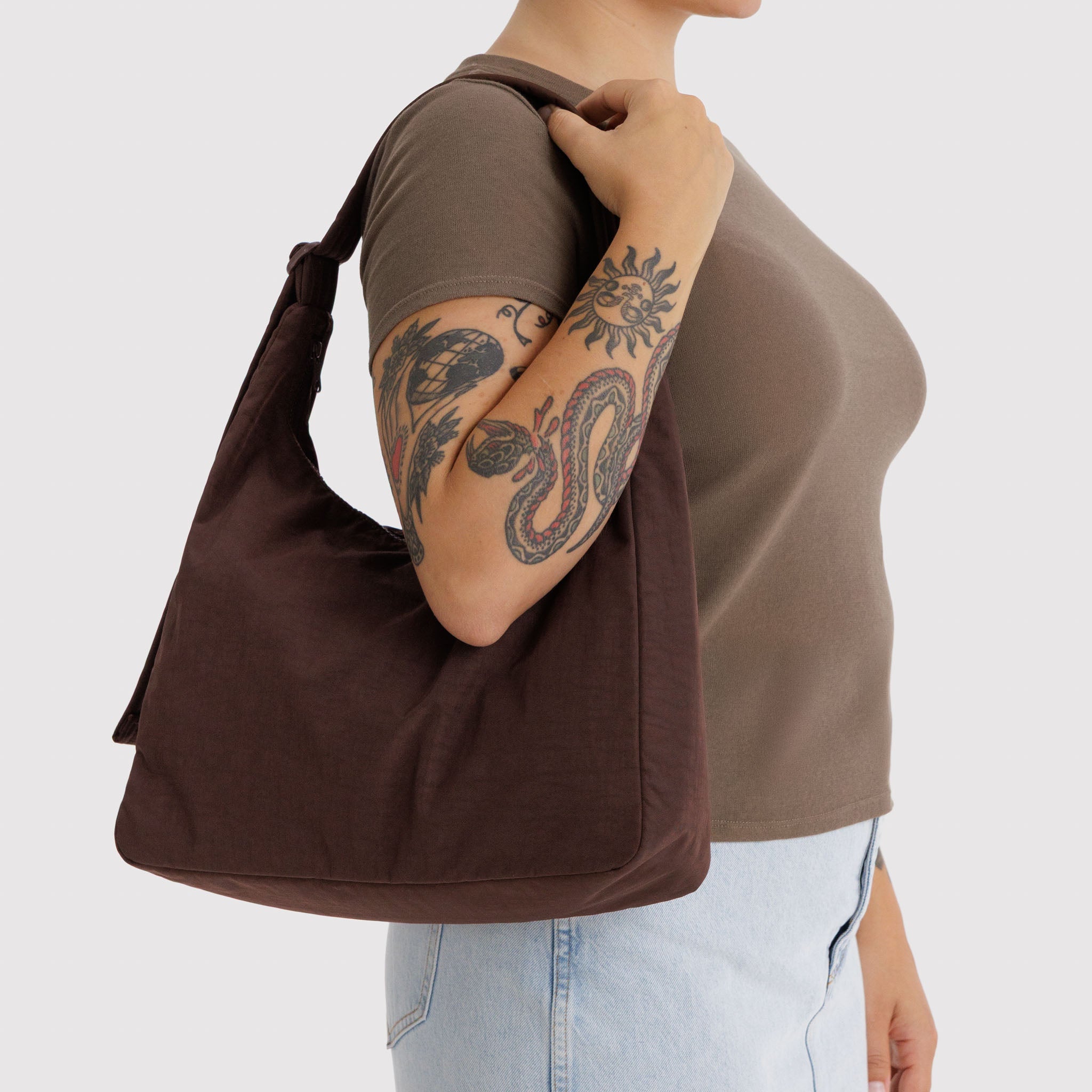 BAGGU Nylon Shoulder Bag (Coffee)