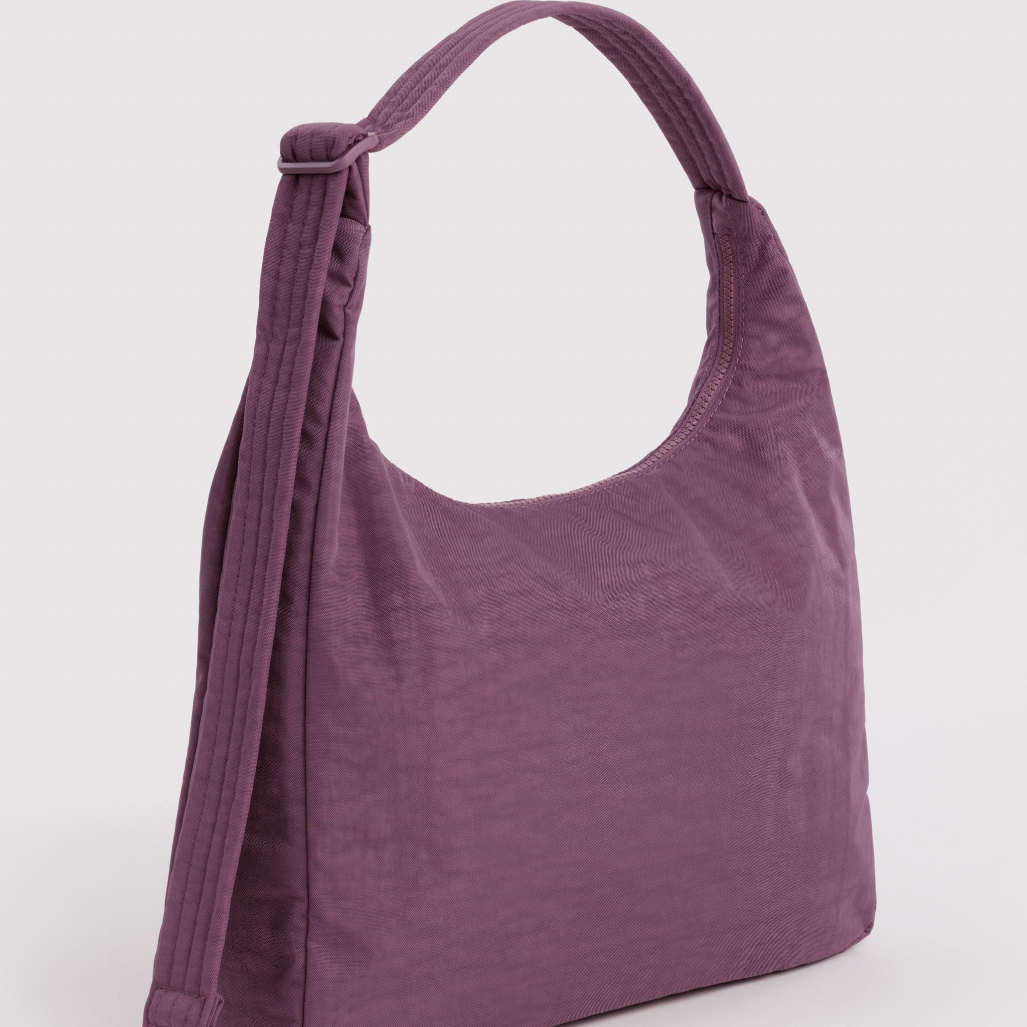 BAGGU Nylon Shoulder Bag (Wild Plum)