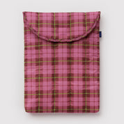 BAGGU Puffy Laptop Sleeve 13/14" (Azalea Pink Tartan)