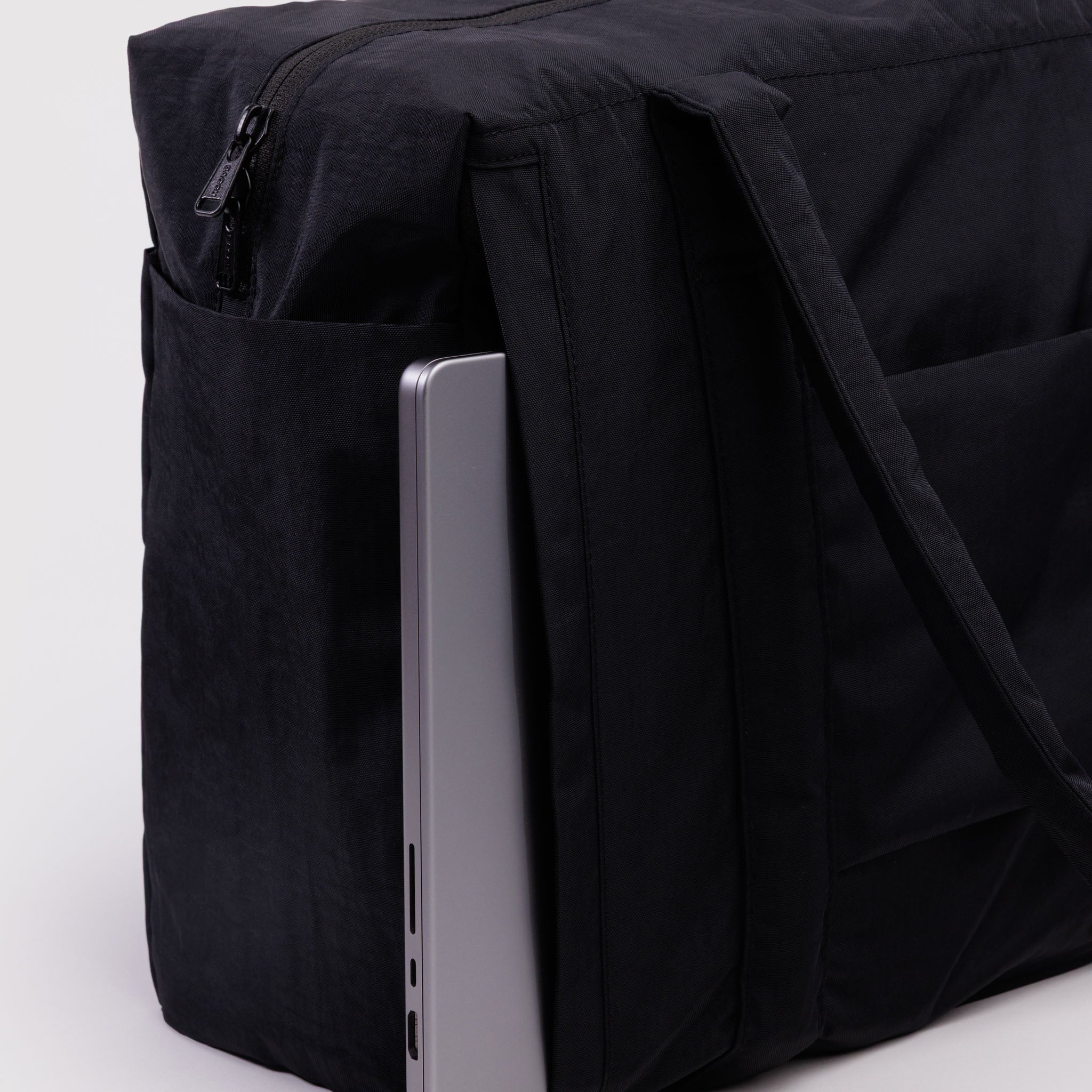 BAGGU Small Cloud Carry-On (Embroidered Minnie Mouse)