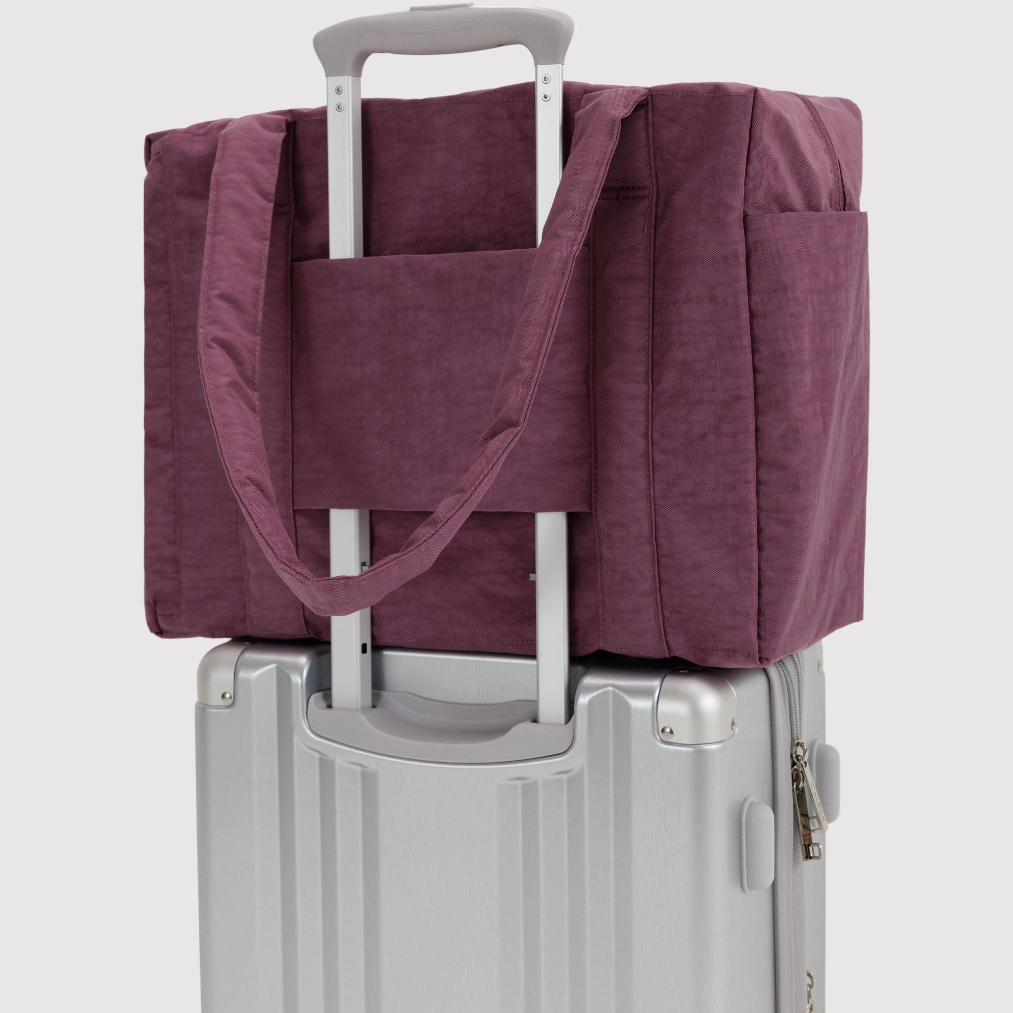 Small_Cloud_Carry-On_Heavyweight_Wild_Plum_02.jpg