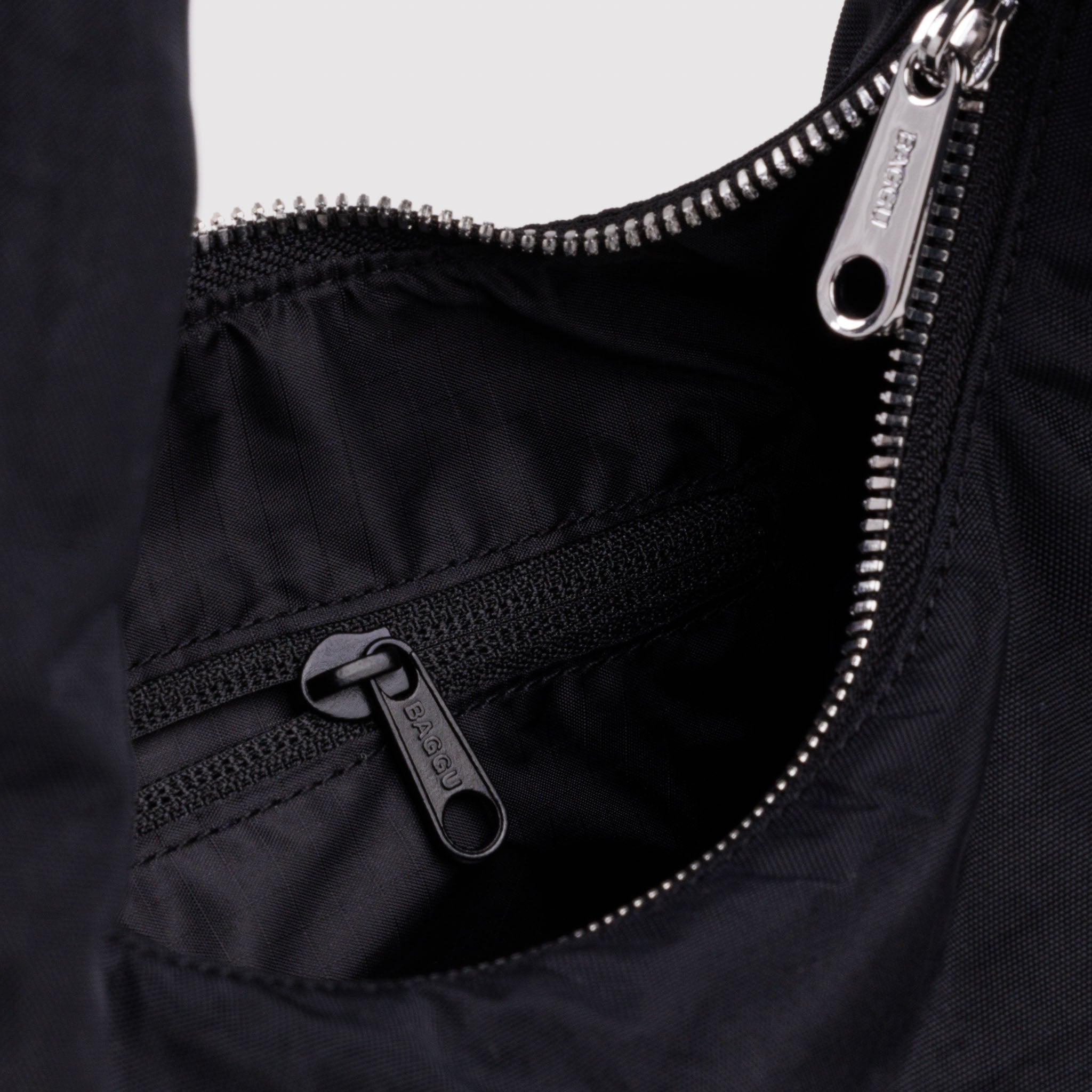 BAGGU Small Nylon Meringue Bag (Black)