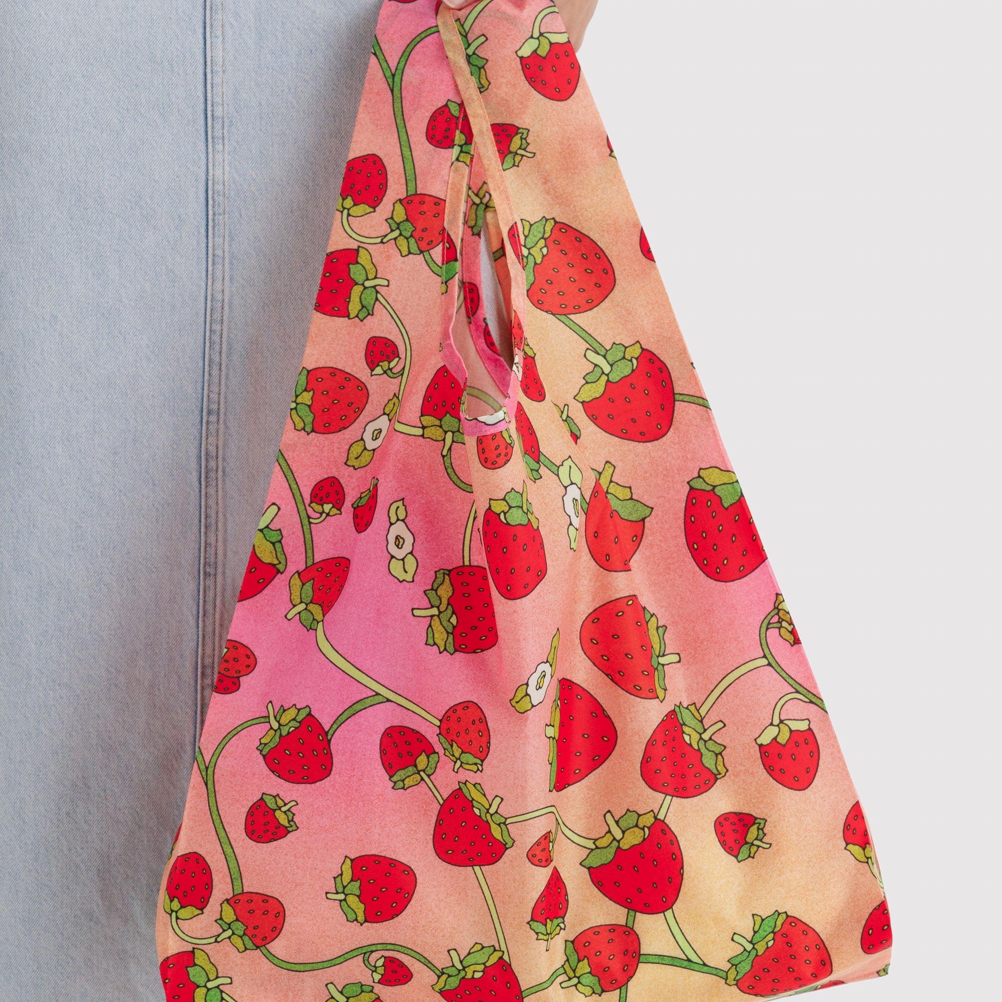 BAGGU Standard Reusable Bag (Strawberry Blossom)
