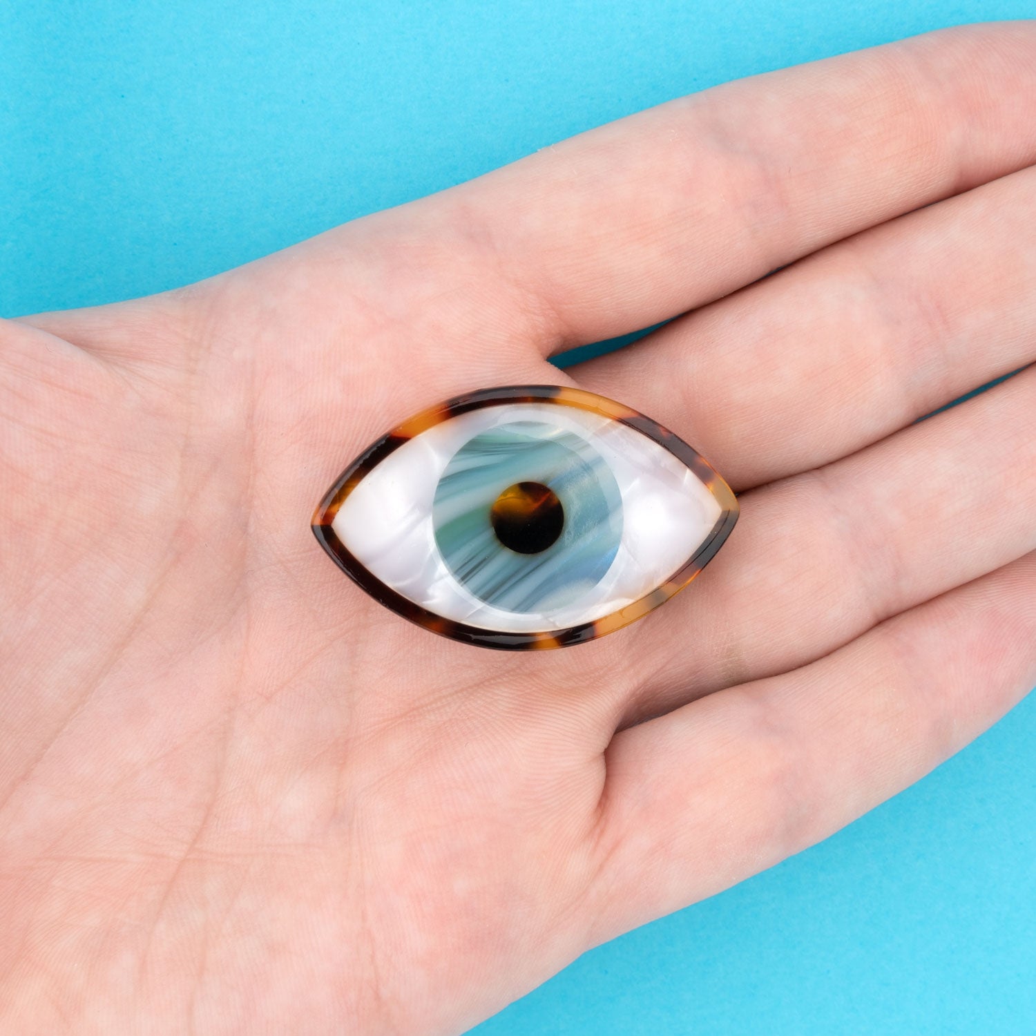 Hair Clip (Blue Eye) – ROVE