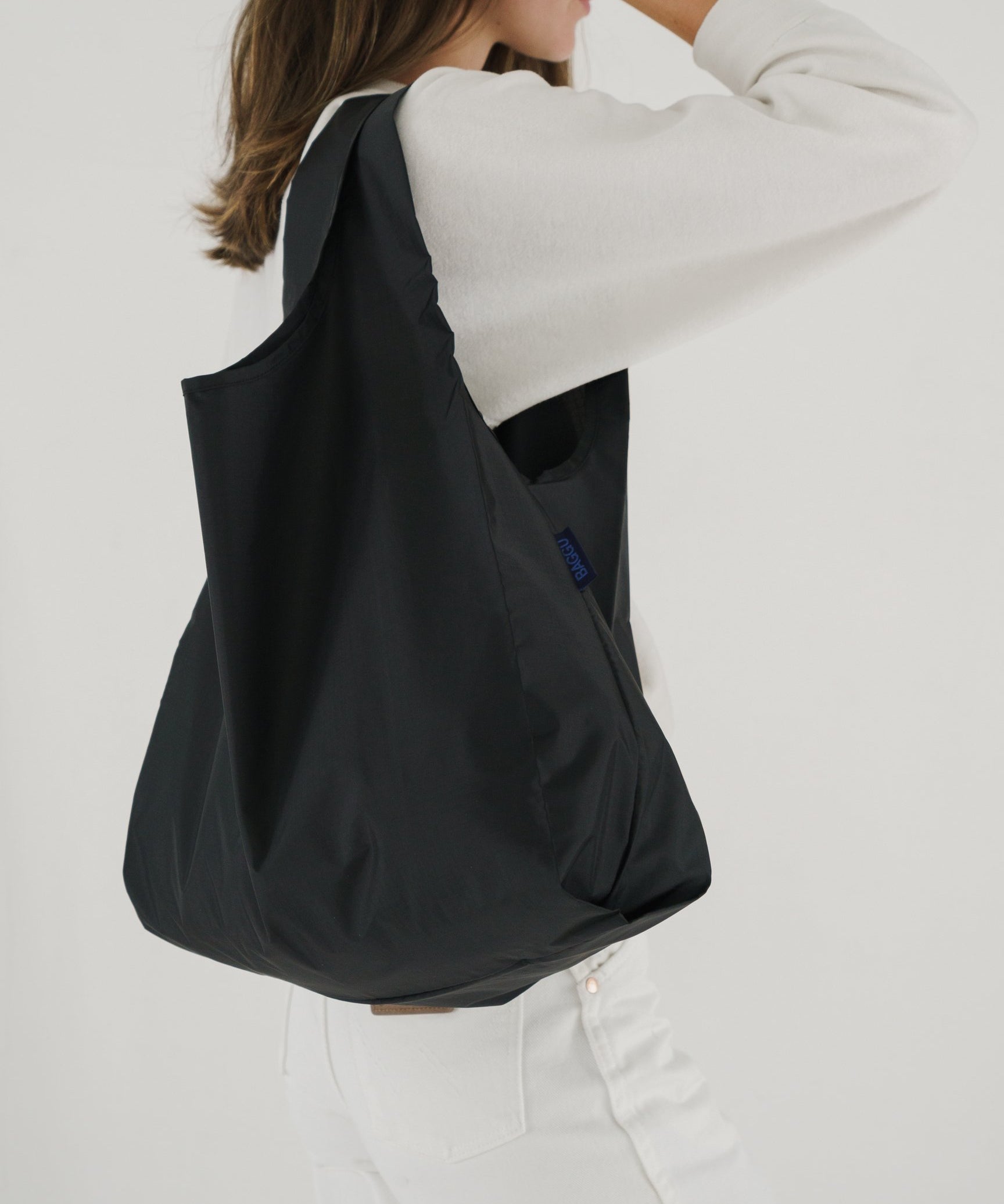Standard_Baggu_Ripstop_Black-02_1728x2160_crop_center.progressive_3eca0a3c-8e8c-4d4b-a68e-0e771c58fa07.jpg